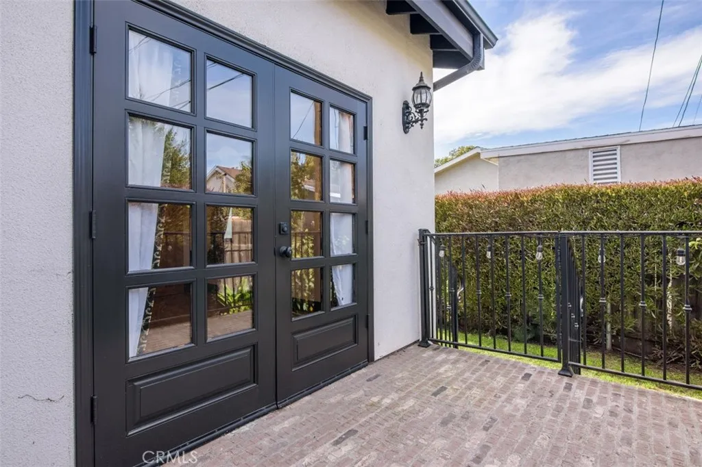 Additional image 40 of 199 N Myers Street, Burbank, CA 91506