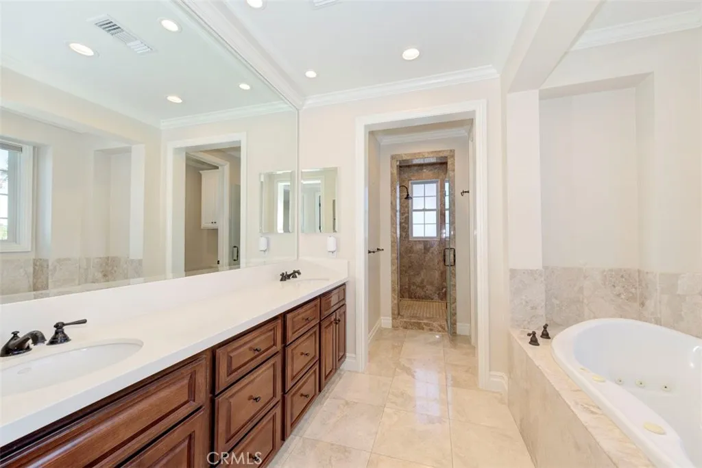 Additional image 31 of 320 Flower St, Costa Mesa, CA 92627