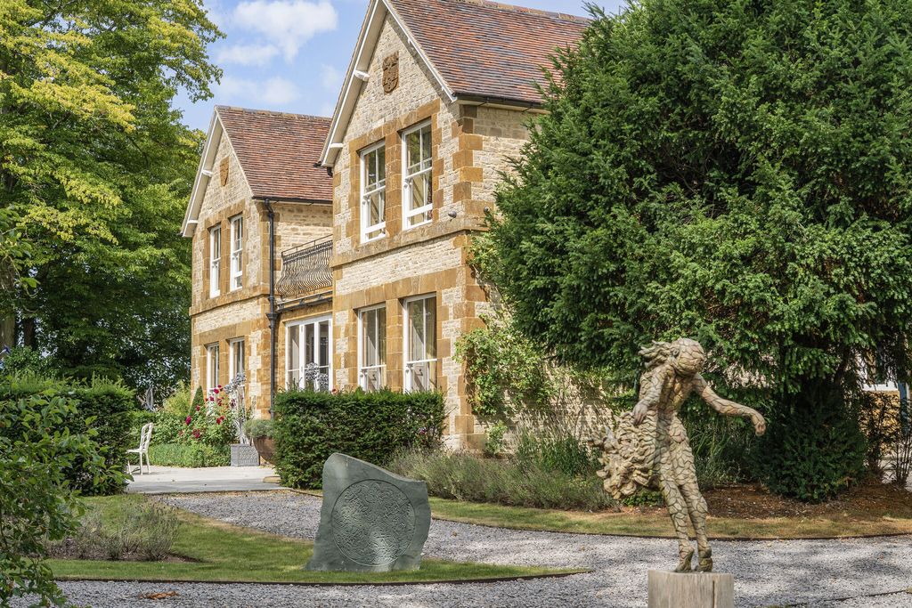 Additional image 15 of 8 bed detached house for saleChurch Road, Butlers Marston CV35