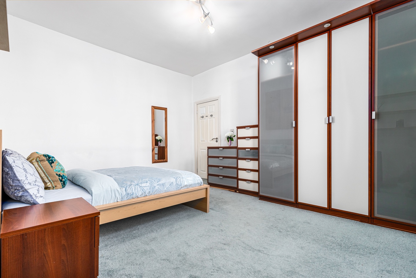 Additional image 6 of 2 Bed Flat, Gloucester Terrace, W2, N1 7GU