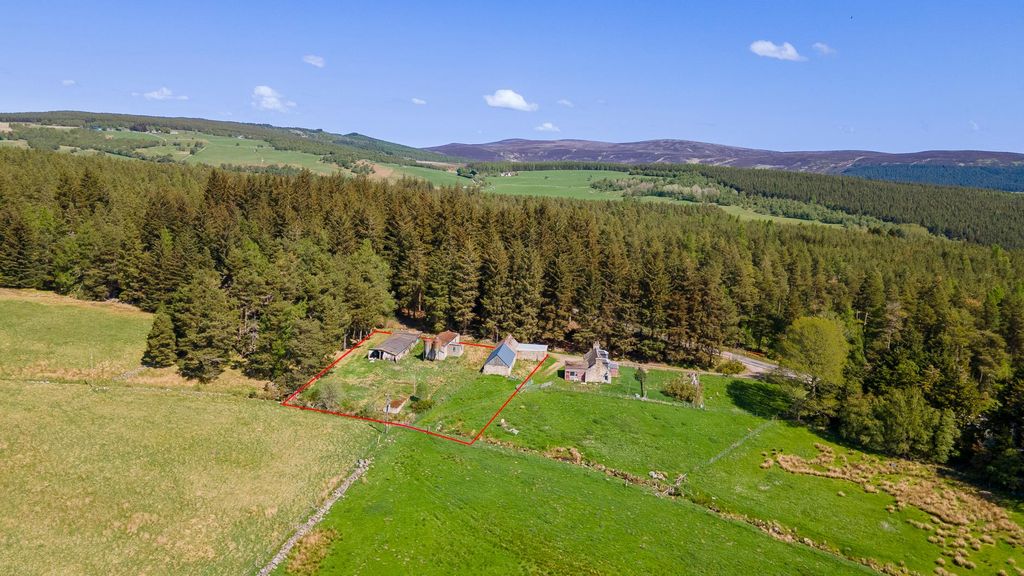 Land for saleLochgorm Neuk House Site, Grantown On Spey PH26