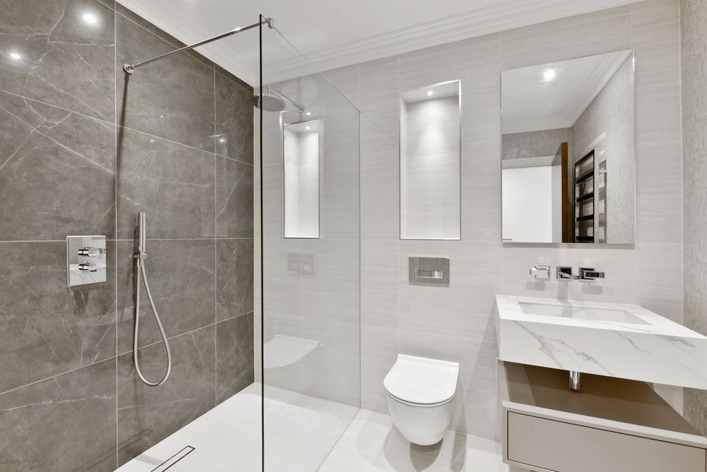 Additional image 7 of 3 bed flat for saleWellington Court, Beaconsfield HP9