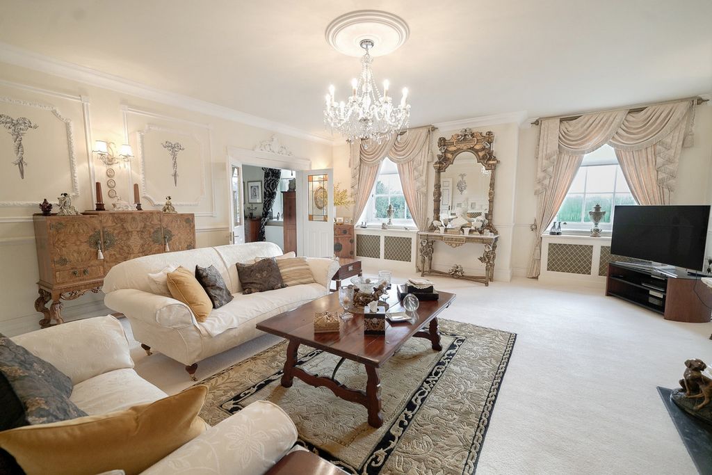 Additional image 4 of 3 bed flat for saleGrange Road, Stoke-On-Trent ST8
