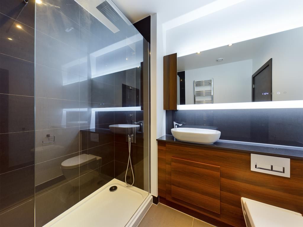 Additional image 11 of 3 bed flat for saleStunning Rivervside Apartment - Fletton Quays, Peterborough PE2