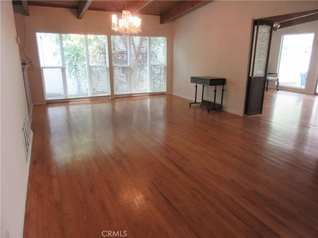 Additional image 4 of 13235 Cumpston St, Sherman Oaks, CA 91401