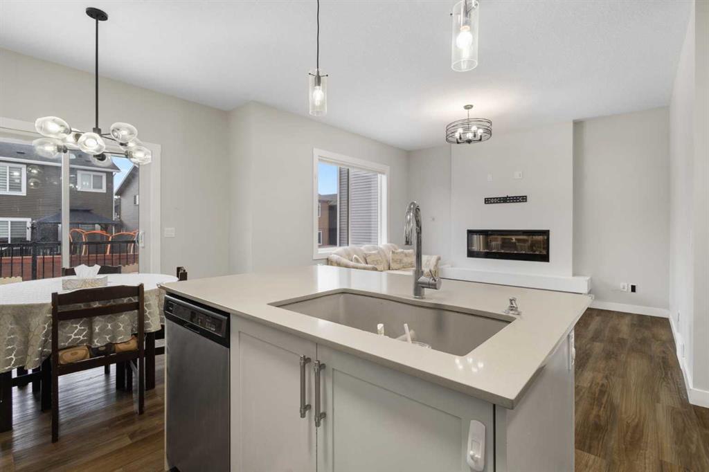 Additional image 5 of 469 Creekrun Crescent SW, Airdrie, AB, T4B 5J9