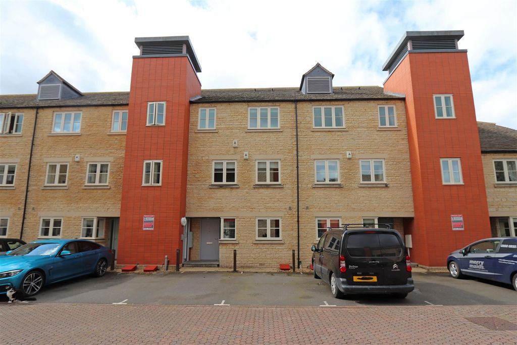 Additional image 6 of 2 bed flat for saleRiverside Place, Stamford, Lincolnshire PE9