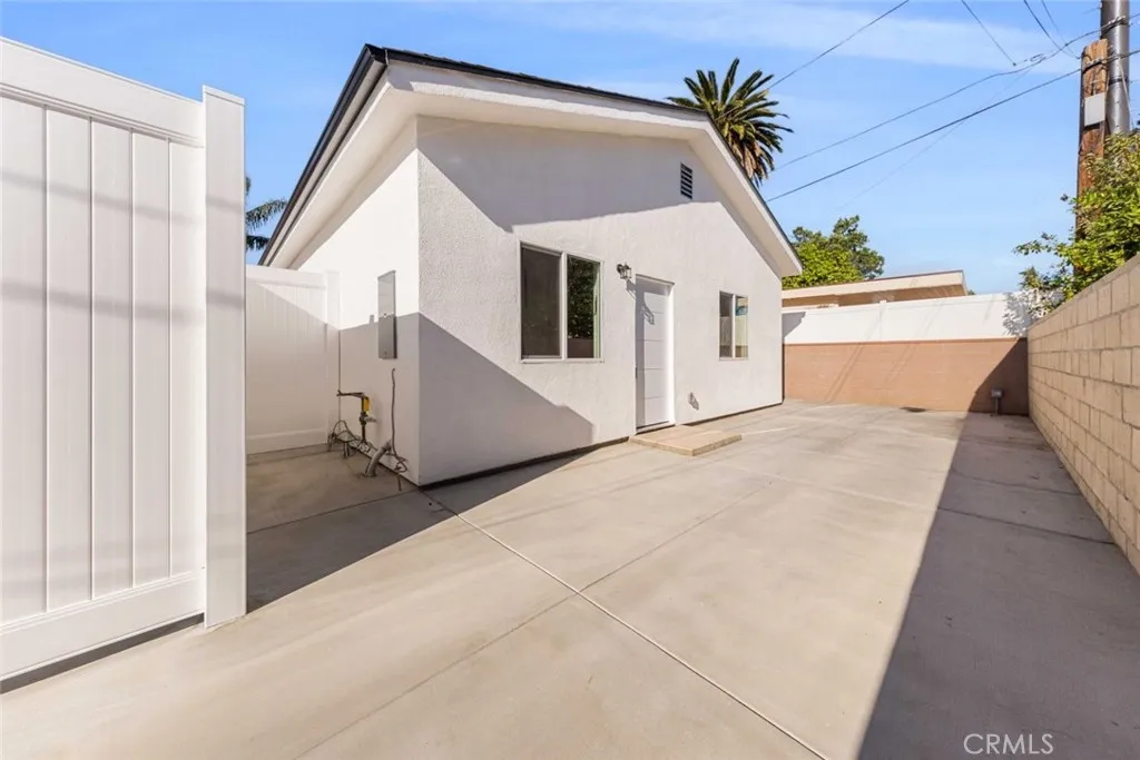 Additional image 10 of 14729 Leadwell St, Van Nuys, CA 91405