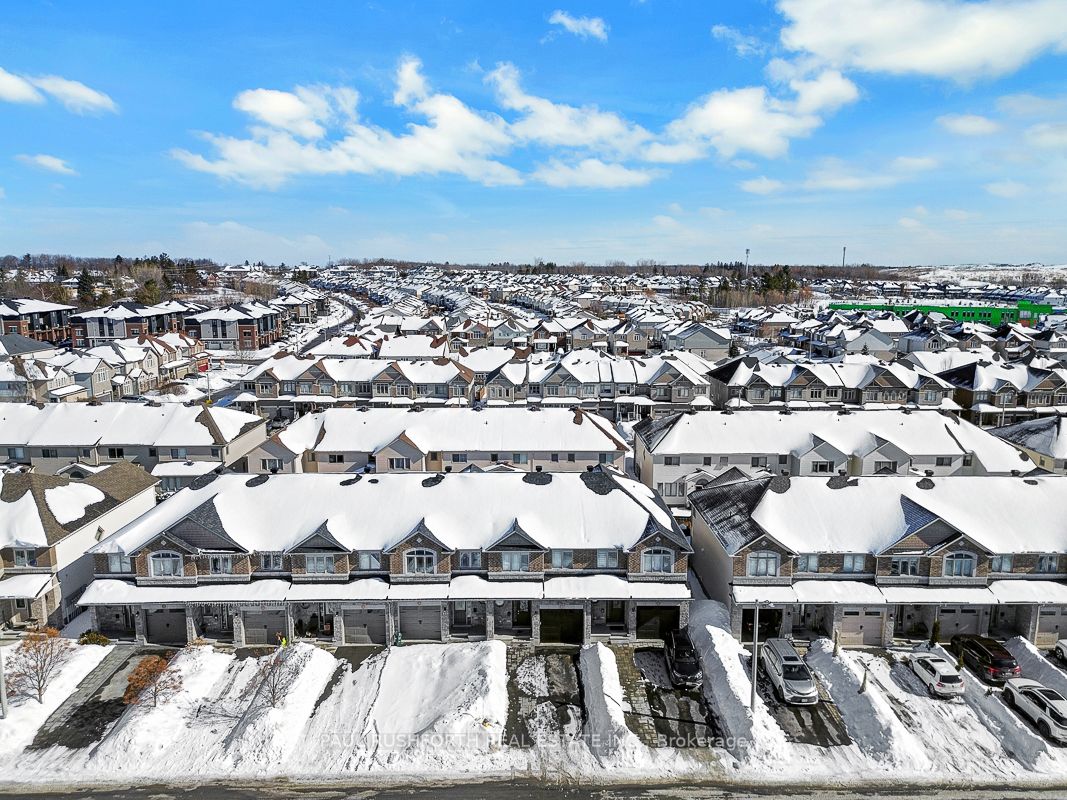 Additional image 3 of 560 Du Pin Rouge Way, Ottawa, ON, K1W 0C4