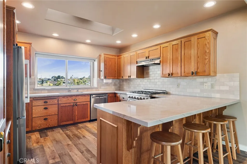 Additional image 85 of 1314 10th St, Manhattan Beach, CA 90266