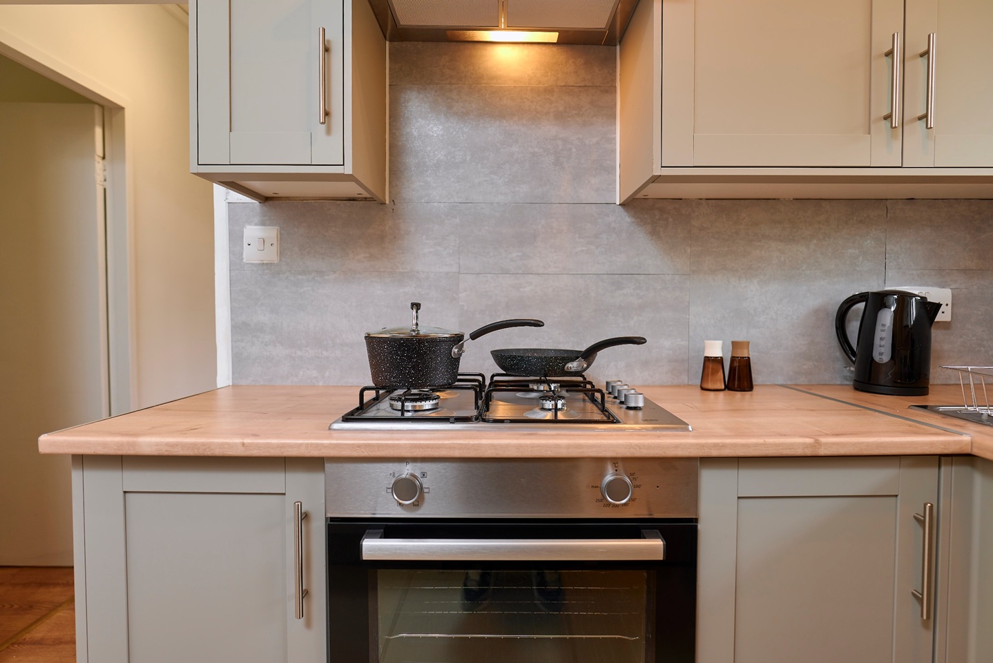 Additional image 16 of 4 Bed Flat, Pembroke House, W2, N1 7GU