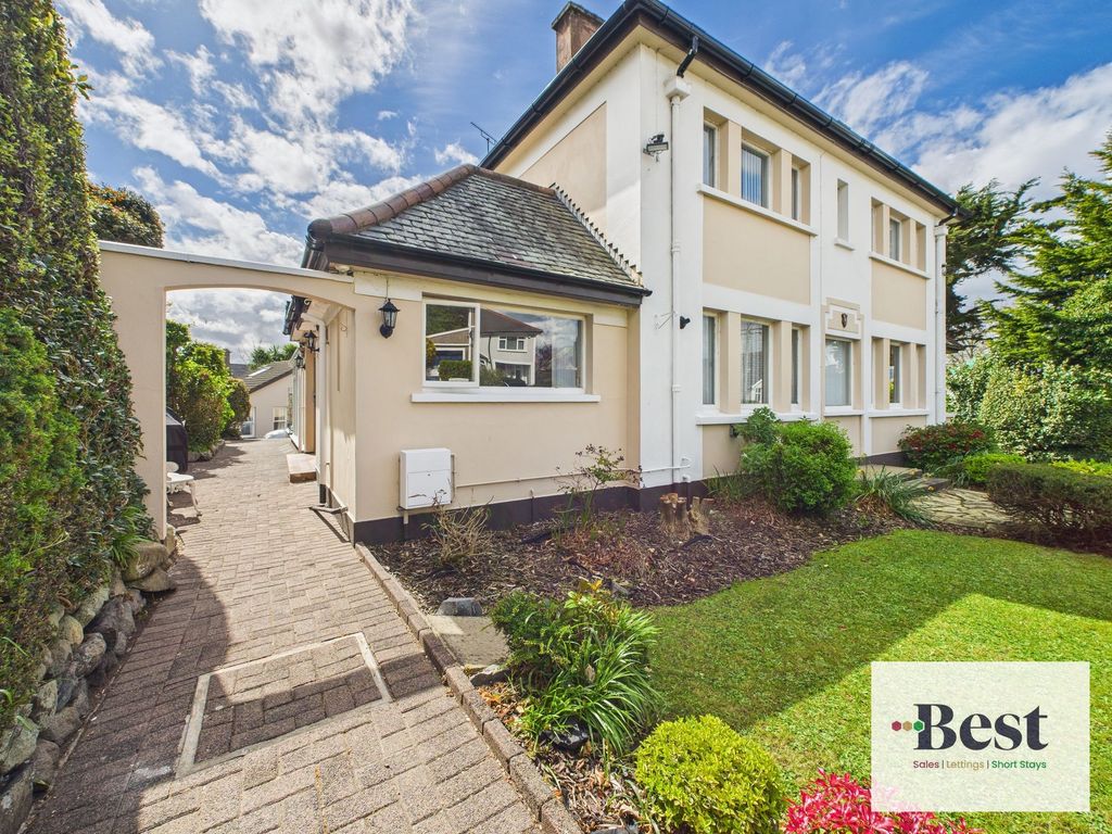 5 bed detached house for saleLansdowne Crescent, Larne BT40 photo 3