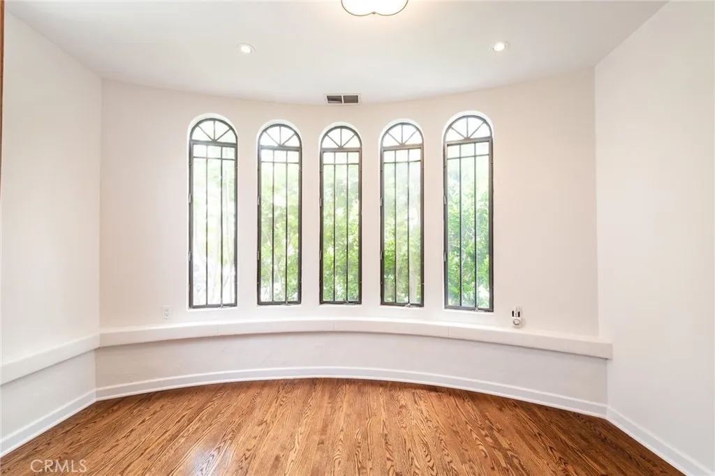 Additional image 7 of 1949 N Catalina Street, County - Los Angeles, CA 90027