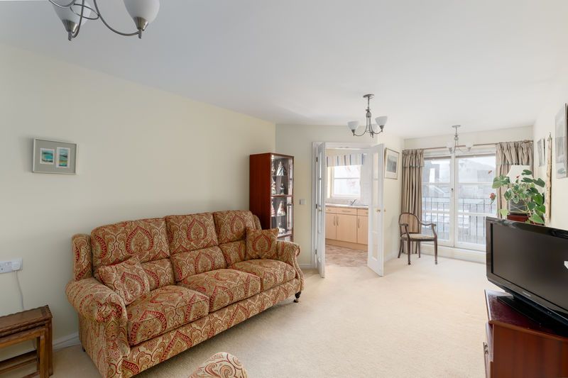 Additional image 3 of 1 bed property for sale27 Venlaw View, Innerleithen Road, Peebles EH45