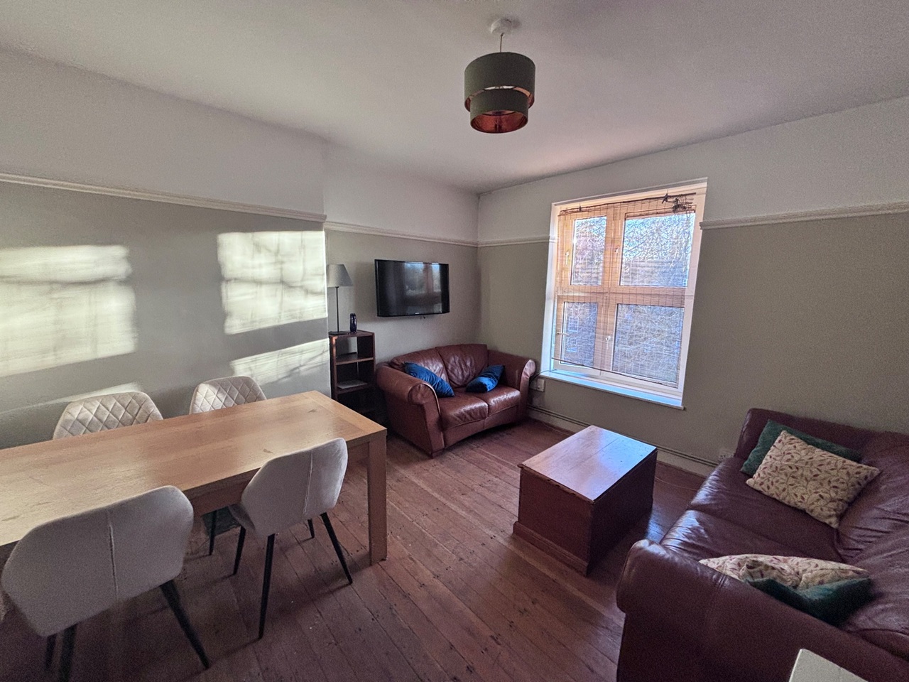 4 Bed Maisonette, Lostock House, SW8, N1 7GU