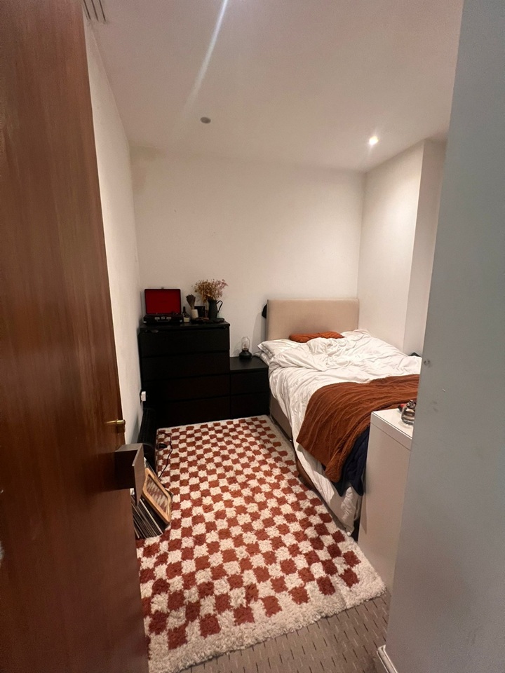 Additional image 10 of Studio Flat, Marylebone, NW1, N1 7GU