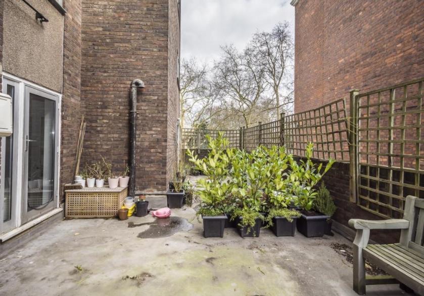 Additional image 4 of 3 Bed Flat, St Mary-Le-Park Court, SW11, N1 7GU