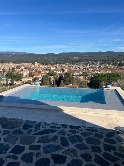 Le Beausset (Var) photo 3