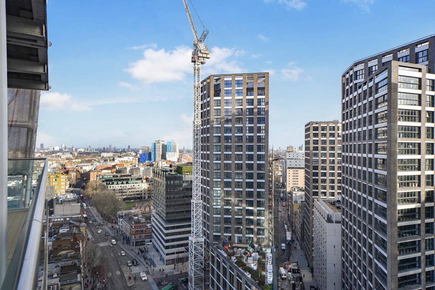 Additional image 7 of 2 Bed Flat, Whitechapel High St, E1, N1 7GU