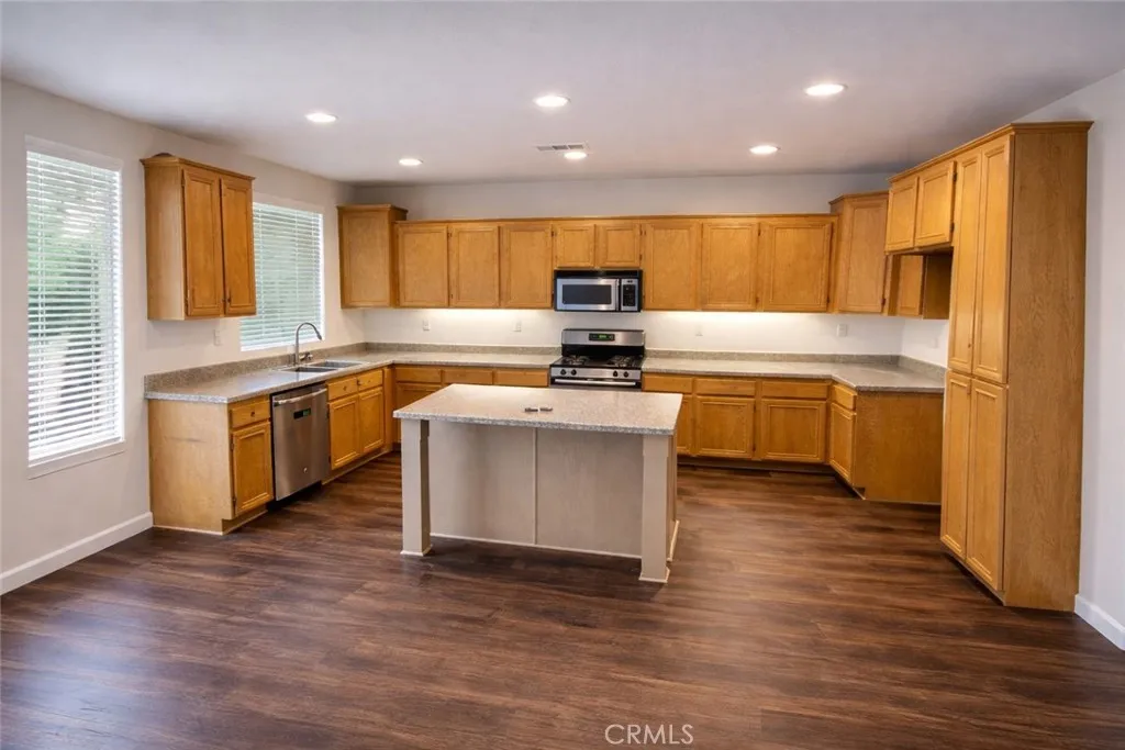 Additional image 5 of 11971 Limestone Court, Yucaipa, CA 92399