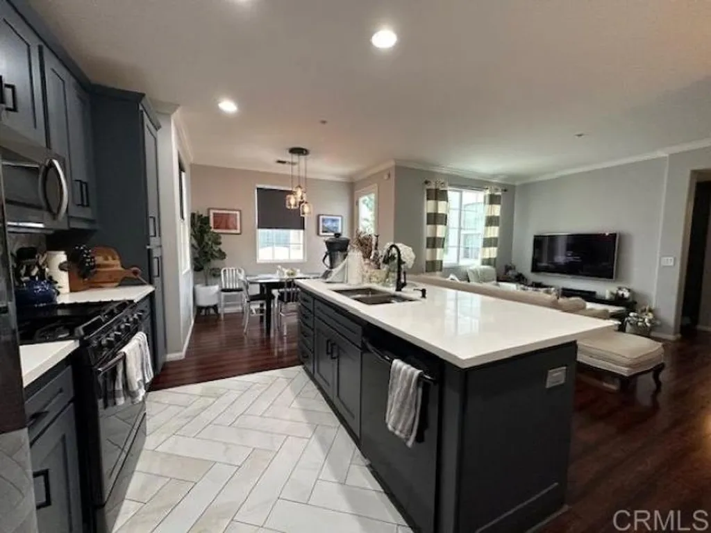 1293 Fools Gold Way Unit 4, Chula Vista, CA 91913