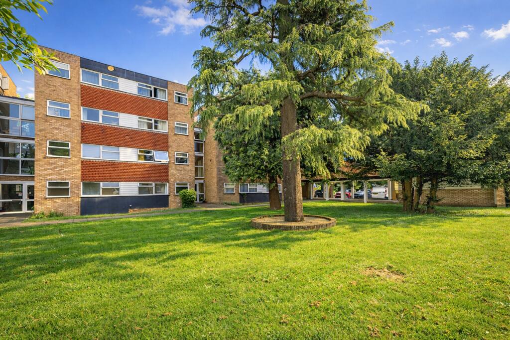 The Cedars, Milton Road, Harpenden, Hertfordshire, AL5