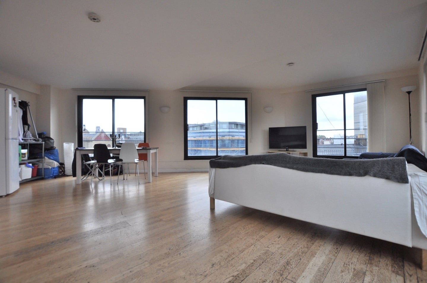 Additional image 5 of 3 Bed Flat, Great Eastern Street, EC2A, N1 7GU
