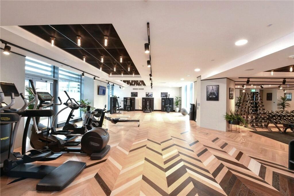 Additional image 11 of 2 Bed Flat, Carrara Tower, EC1V, N1 7GU