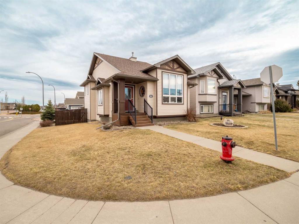 202 Keystone Lane W, Lethbridge, AB, T1J2R2