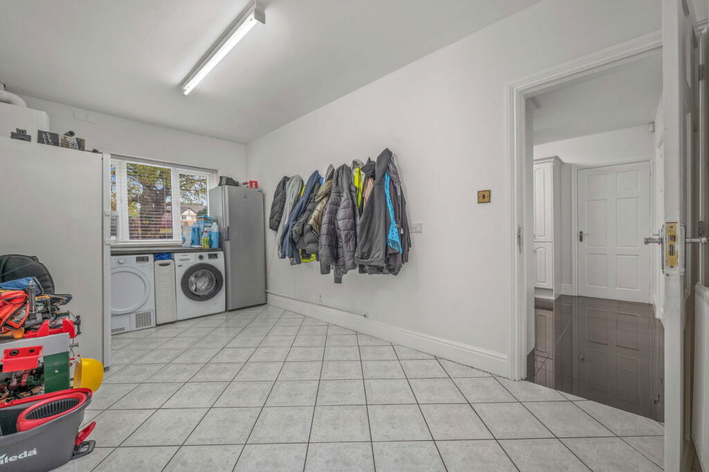 Additional image 9 of Green Road, Hall Green, Birmingham, B28 8BZ