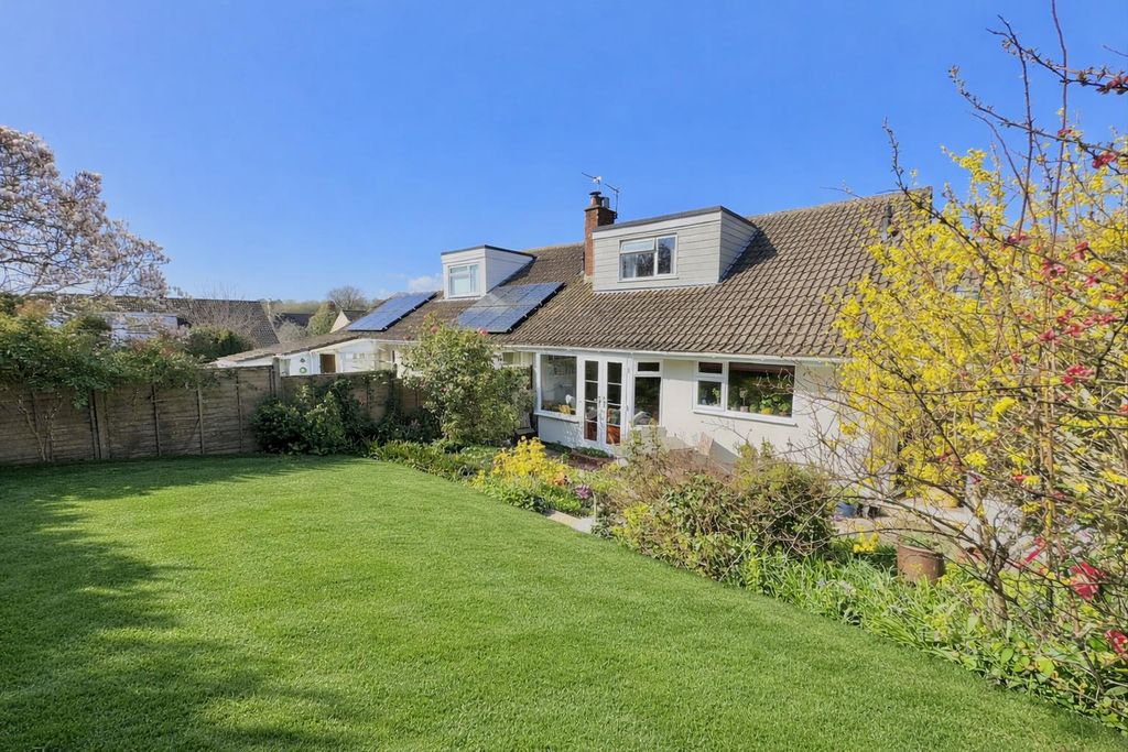 Additional image 41 of 4 bed property for saleSpacious & Airy Dormer Bungalow, Birch Avenue, Clevedon BS21