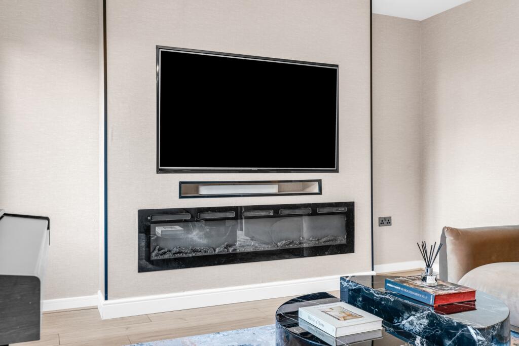 Additional image 7 of Victoria Close, Welwyn Garden City, Hertfordshire, AL7