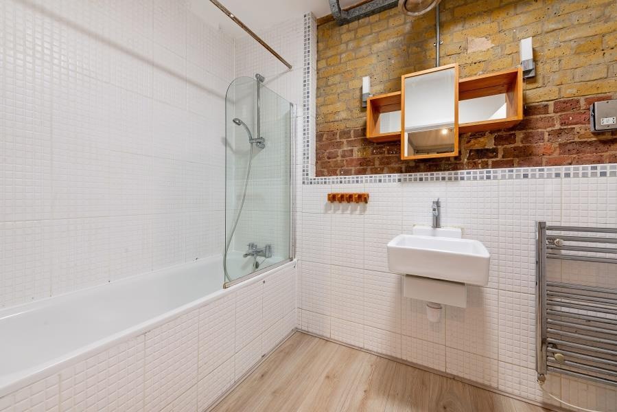 Additional image 11 of 3 Bed Flat, Prince Of Wales Passage, NW1, N1 7GU