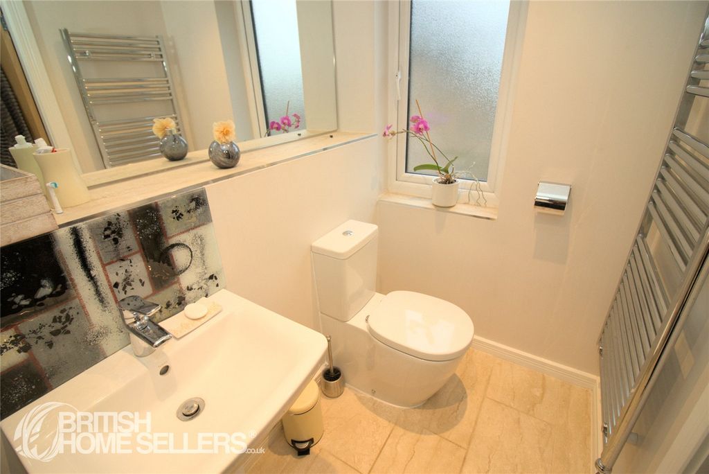 Additional image 11 of 2 bed flat for saleVictory Boulevard, Lytham St. Annes, Lancashire FY8