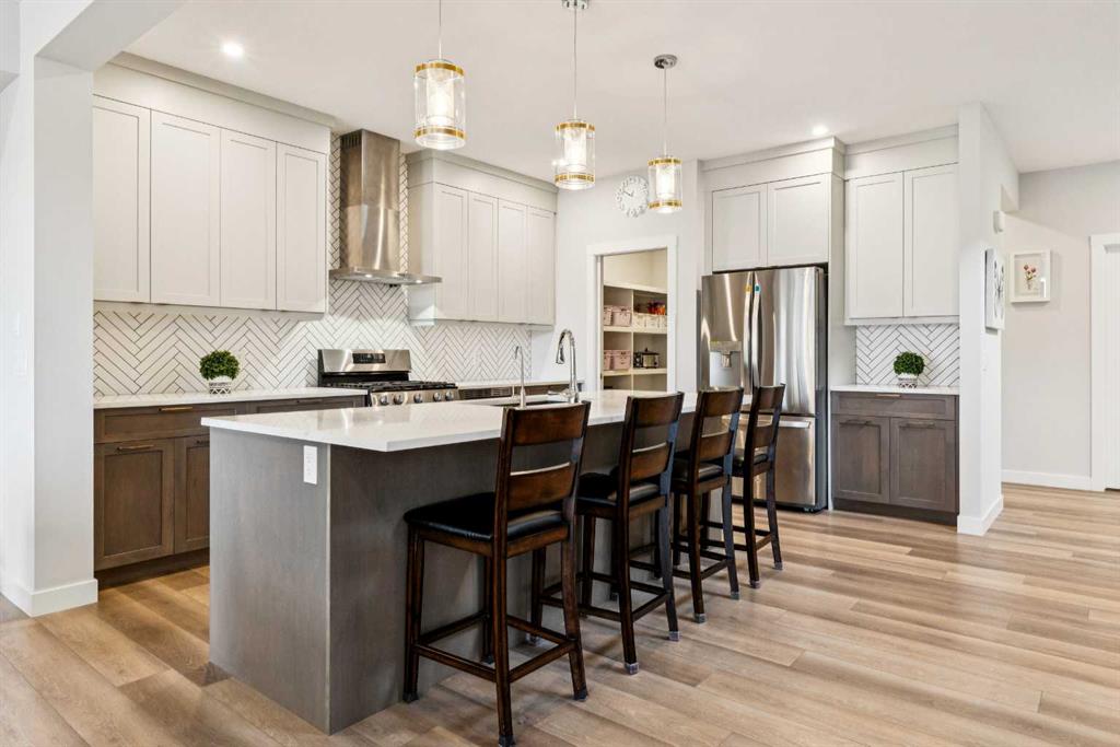Additional image 6 of 411 Rowley Way NW, Calgary, AB, T3L 0G5