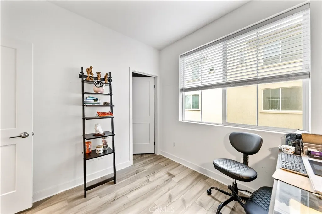 Additional image 48 of 2560 Valentina Way Unit 2, Commerce, CA 90040