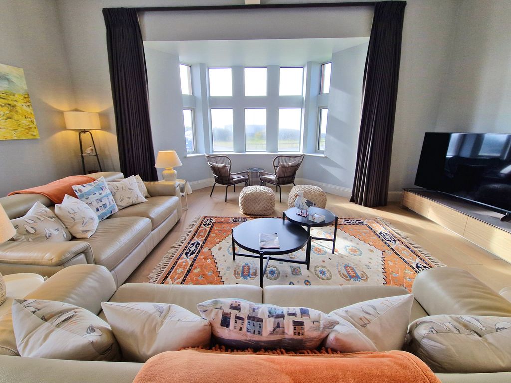 Additional image 10 of 3 bed flat for saleThe Rest, Rest Bay, Porthcawl CF36