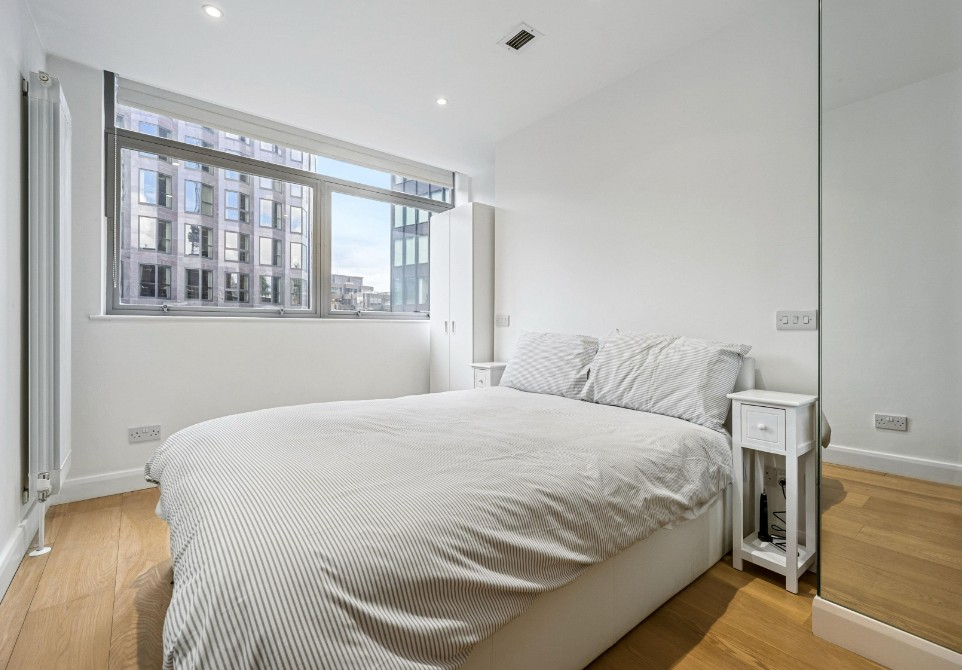 Additional image 3 of 1 Bed Flat, Christchurch House, SW1H, N1 7GU
