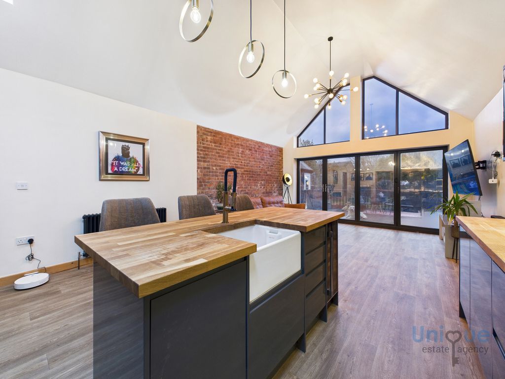 Additional image 4 of 3 bed flat for saleBlackpool Road, Poulton-Le-Fylde FY6