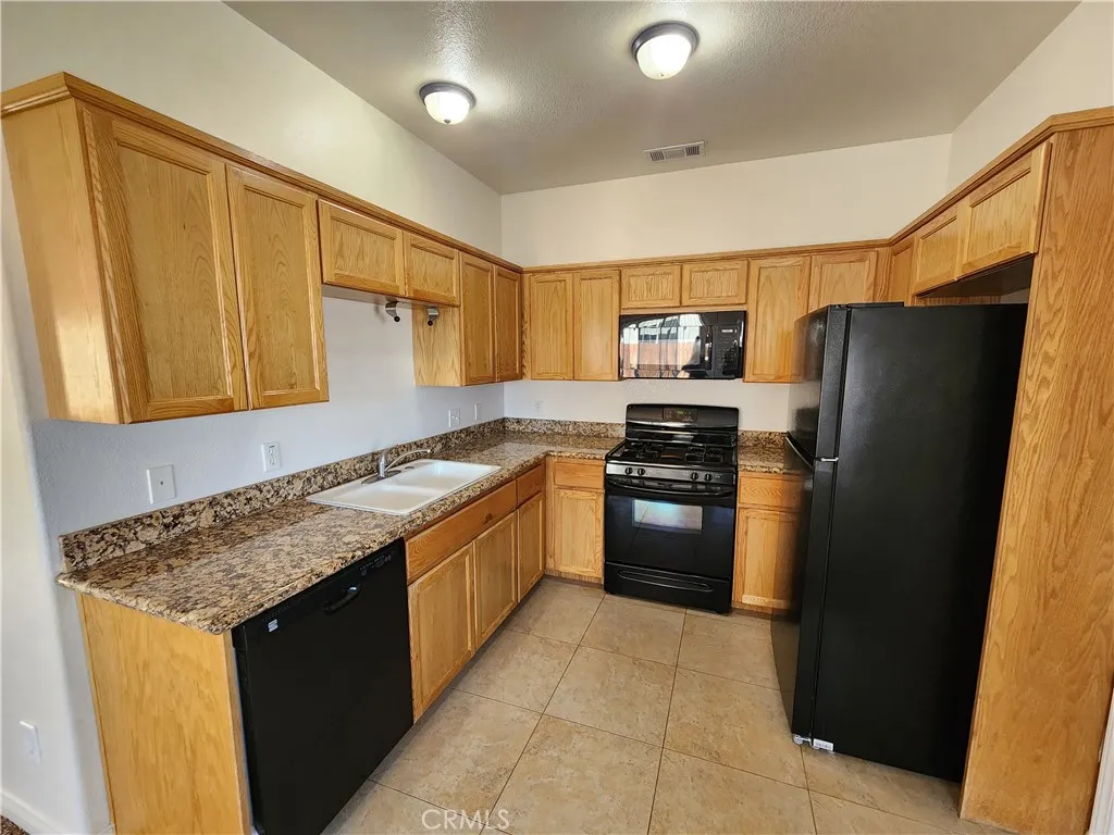 Additional image 6 of 8536 Aspen A, California City, CA 93505