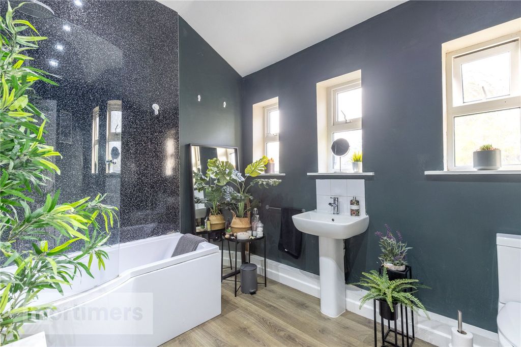 Additional image 14 of 5 bed flat for saleLovely Hall Lane, Salesbury, Blackburn, Lancashire BB1