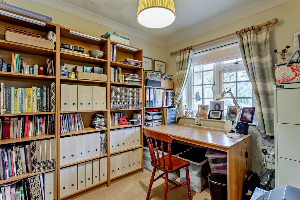 Additional image 10 of 5 bed detached house for saleLeinsters Close, Peterborough PE3