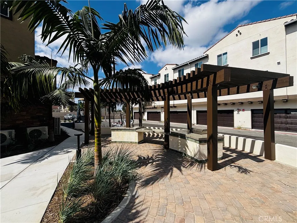 Additional image 3 of 2450 E Agave Street Unit 1, Anaheim, CA 92806