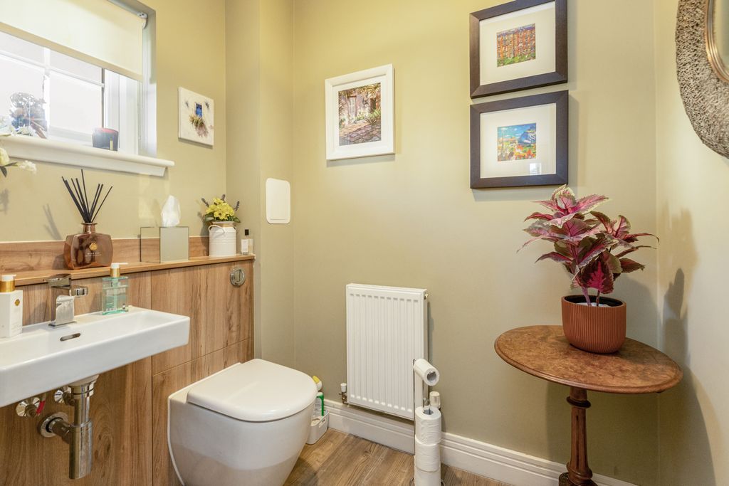 Additional image 25 of 5 bed detached house for sale29 Ashgrove Gardens, Loanhead EH20