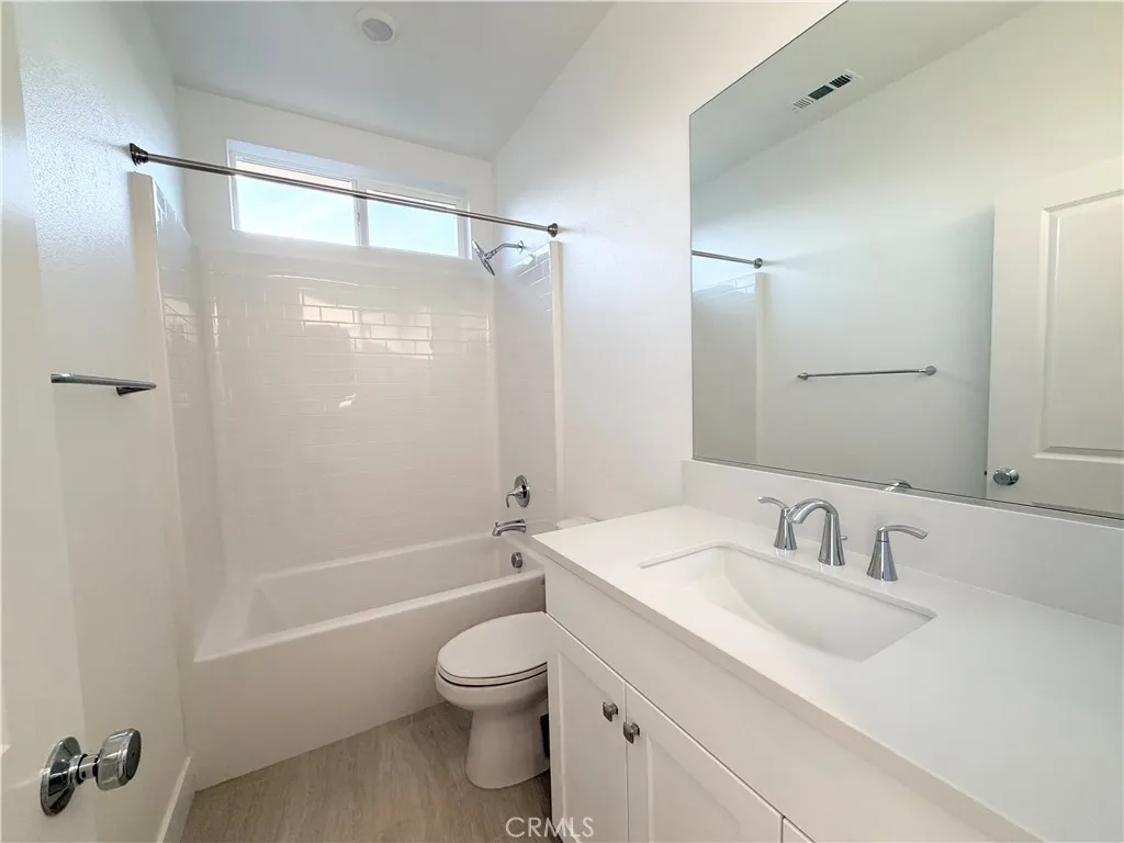 Additional image 26 of 209 Yerba, Irvine, CA 92618