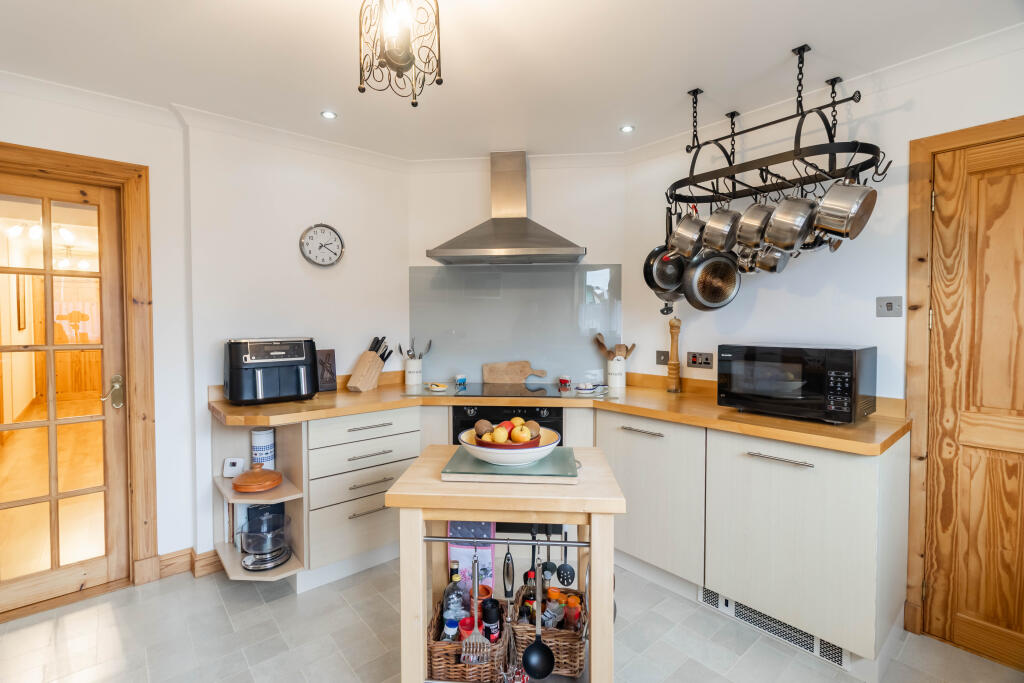 Additional image 14 of Main Street, Luthermuir, AB30