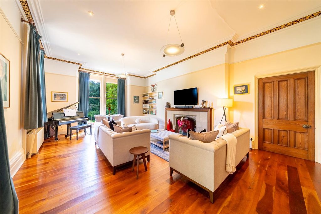 Additional image 4 of 6 bed detached house for saleCavendish Crescent North, The Park NG7