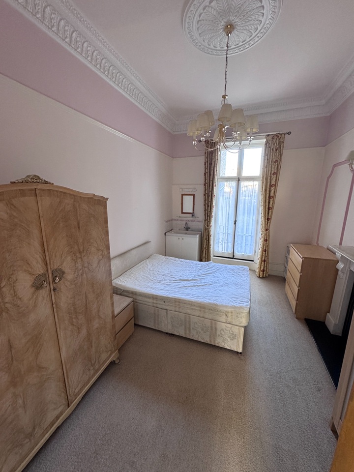 Additional image 3 of 1 Bed Flat, St. Georges Drive, SW1V, N1 7GU