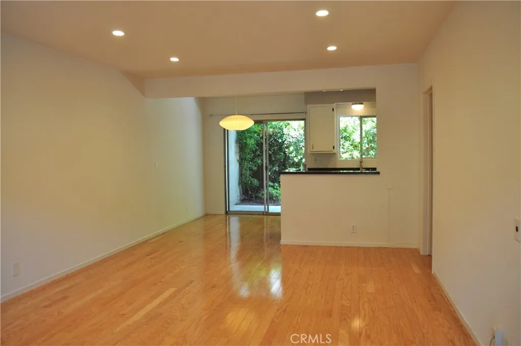 Additional image 8 of 504 S Euclid Avenue Unit 3, Pasadena, CA 91101