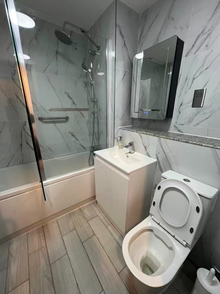 Additional image 7 of 2 Bed Flat, Point West, SW7, N1 7GU